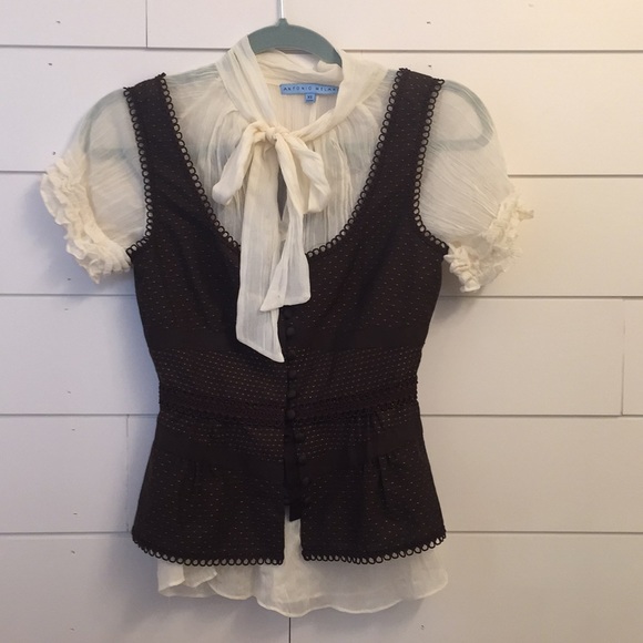 ANTONIO MELANI Tops - Antonio Melani Blouse And Vest ANTONIO MELANI Tops - Antonio Melani Blouse And Vest